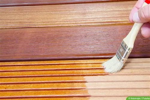 Painting, staining, varnishing, oiling teak