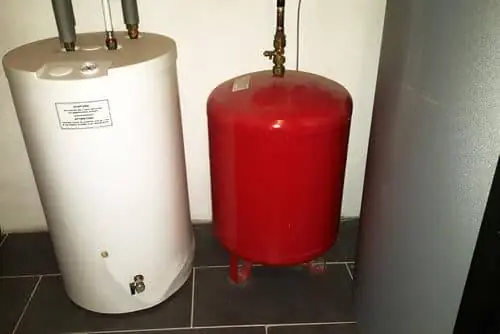 Sinusuri ang heating expansion tank: checklist