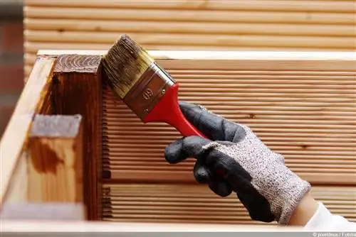 Peindre le lit surélevé avec une protection bois