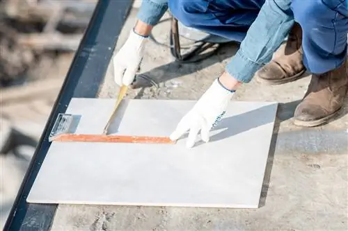 Laying balcony tiles - wood, concrete or plastic?